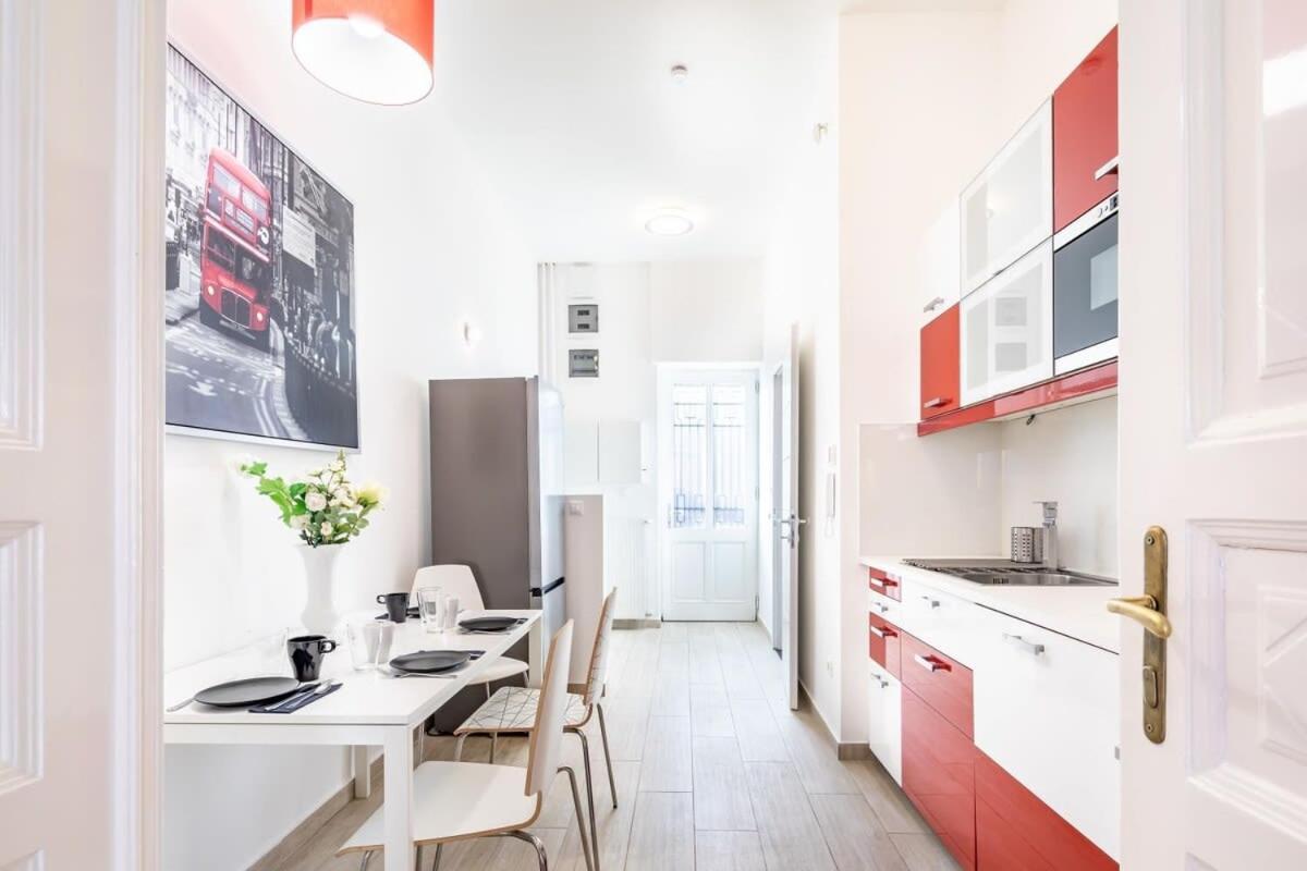 Super Central Convenient Apartment Budapest Ngoại thất bức ảnh