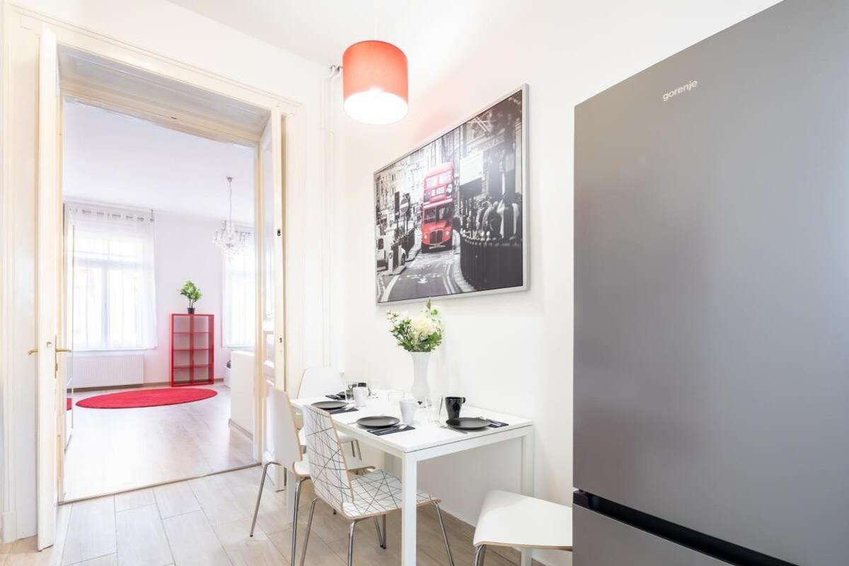 Super Central Convenient Apartment Budapest Ngoại thất bức ảnh